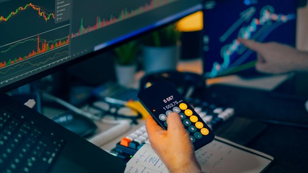 Revolutionizing eco-friendly homes: innovative uk bank solutions for sustainable upgrades